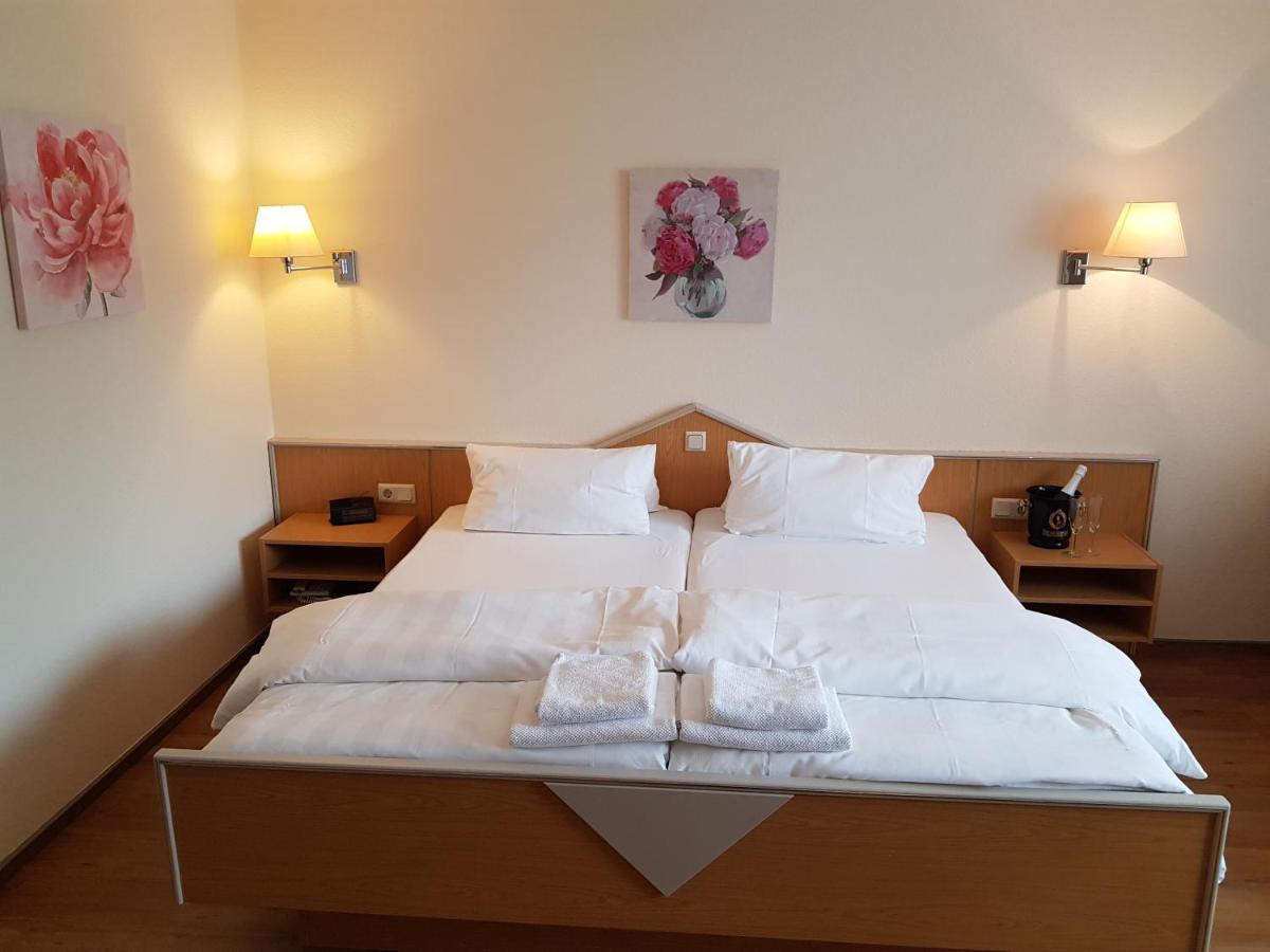 Hotel Penterknapp ブラームシェ エクステリア 写真